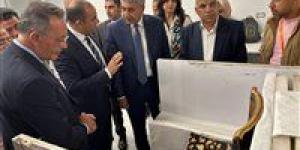 استعدادا
      للافتتاح..المتحف
      المصري
      الكبير
      يستقبل
      163
      قطعة
      من
      كنوز
      توت
      عنخ
      آمون - شوف 360 الإخباري