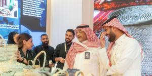تزامنًا مع زيارة ترامب.. "وِرث" يبرز حرفة الخوص  في "واحة الإعلام" - شوف 360 الإخباري
