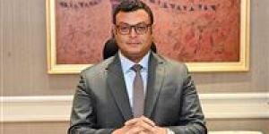 وزير
      الإسكان:
      جارٍ
      تنفيذ
      محطة
      مياه
      شرب
      جديدة
      و2488
      وحدة
      بمشروعي
      ديارنا
      والإسكان
      الأخضر
      بالسادات - شوف 360 الإخباري