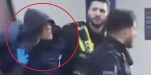 بالفيديو..
      لحظة
      القبض
      على
      منفذة
      هجوم
      الطعن
      في
      هامبورغ -شوف 360 الإخباري