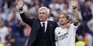 وداع
      مؤثر
      لأنشيلوتي
      ومودريتش
      في
      نهاية
      مسيرتهما
      مع
      ريال
      مدريد - شوف 360 الإخباري