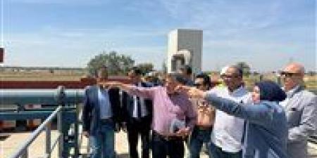 نائب
      وزير
      الإسكان
      يتابع
      سير
      العمل
      بمنظومة
      مياه
      الشرب
      والصرف
      بالشرقية - شوف 360 الإخباري