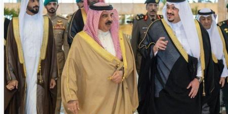 ملك
      البحرين
      يصل
      إلى
      الرياض
      للمشاركة
      في
      القمة
      الخليجية
      الأمريكية - شوف 360 الإخباري