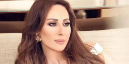 غياب
      مؤلم
      وغضب
      مكتوم
      ..
      ورد
      الخال
      تخرج
      عن
      صمتها - شوف 360 الإخباري