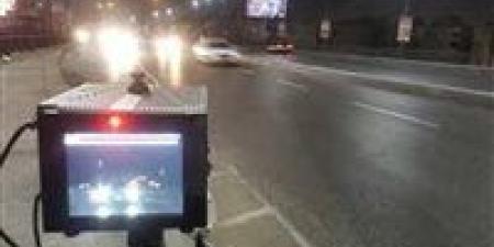رادار
      المرور
      يلتقط
      1100
      سيارة
      تسير
      بسرعات
      جنونية
      خلال
      24
      ساعة - شوف 360 الإخباري