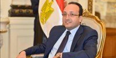 مستشار
      رئيس
      الوزراء
      ينفي
      معلومات
      مغلوطة
      بشأن
      تصدير
      المانجو..
      ويصفها
      بـ«حرب
      الشائعات» - شوف 360 الإخباري