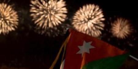 الألعاب
      النارية
      تزين
      سماء
      المملكة
      الليلة
      احتفالا
      بعيد
      الاستقلال
      الـ
      79 - شوف 360 الإخباري