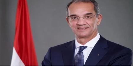 مصر:
      وزير
      الاتصالات
      إطلاق
      خدمات
      الجيل
      الخامس
      في
      مصر
      بات
      وشيكًا - شوف 360 الإخباري