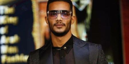 محمد
      رمضان
      يطرح
      أحدث
      أغانيه
      "طيبة
      تاني
      لأ"
      (فيديو) - شوف 360 الإخباري