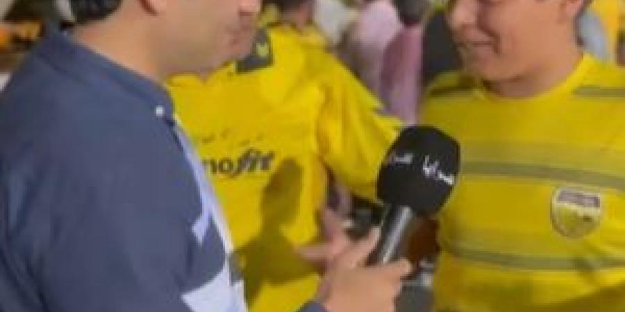 بالفيديو
      ..
      جماهير
      الحسين
      إربد
      تحتفل
      بالتأهل
      التاريخي
      إلى
      نهائي
      كأس
      الأردن
      بعد
      الفوز
      على
      الفيصلي - شوف 360 الإخباري