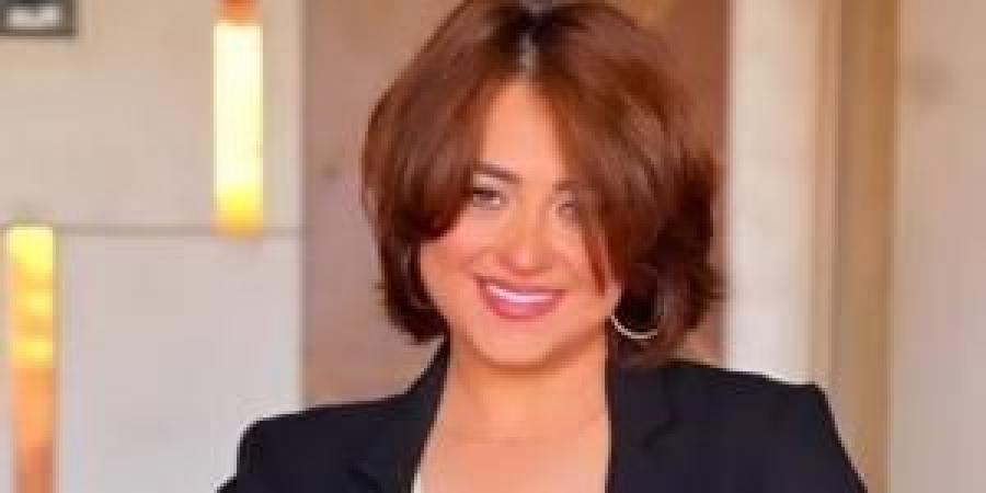 مروة
      عبدالمنعم
      تُفجر
      مفاجآت
      في
      حياتها
      الشخصية
      وتوضح
      حقيقة
      الارتباط - شوف 360 الإخباري
