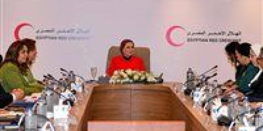 السيدة
      انتصار
      السيسي:
      الهلال
      الأحمر
      المصري
      يجسد
      أسمى
      معاني
      الإنسانية
      والعمل
      التطوعي - شوف 360 الإخباري