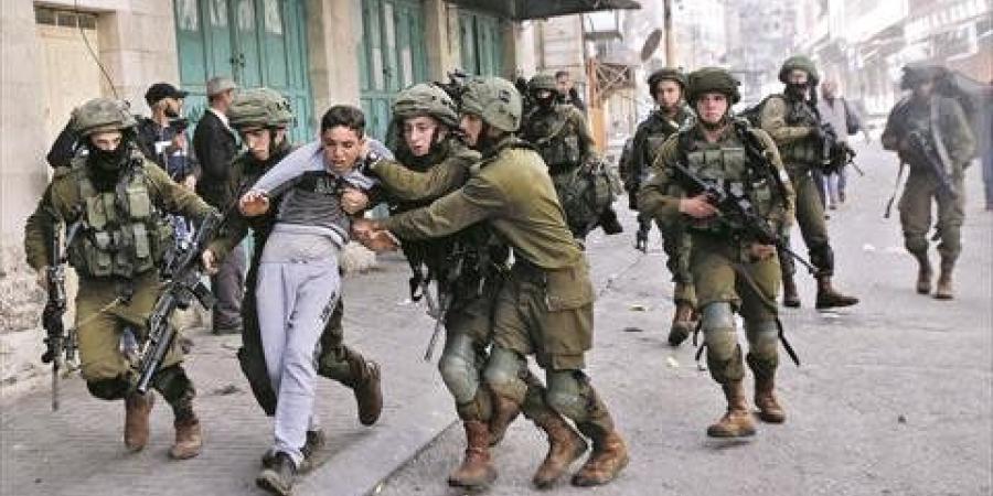 الاحتلال
      يعتقل
      530
      فلسطينيا
      بينهم
      78
      طفلا
      وامرأة
      في
      الضفة
      خلال
      أبريل - شوف 360 الإخباري