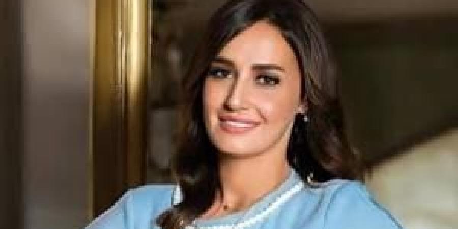 بـ
      150
      جنيهًا
      ..
      حلا
      شيحة
      تطلق
      محتوى
      مدفوع
      الأجر
      لمتابعيها - شوف 360 الإخباري