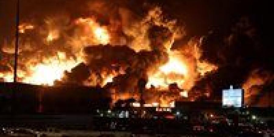 الجيش
      الإسرائيلي
      يشن
      غارات
      على
      موانئ
      خاضعة
      لسيطرة
      الحوثيين
      في
      اليمن - شوف 360 الإخباري