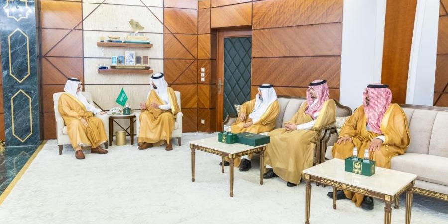 أمير الشرقية يطّلع على التقرير السنوي لفرع "الموارد البشرية" لعام 2024 - شوف 360 الإخباري