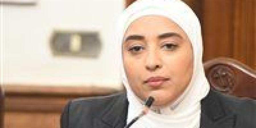 النائبة
      أميرة
      أبوشقة:
      مشروع
      الحكومة
      لقانون
      الإيجارات
      القديمة
      يحمل
      ثغرات
      قانونية
      واضحة - شوف 360 الإخباري