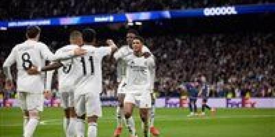 «ريمونتادا
      ملكية»..
      ريال
      مدريد
      يهزم
      مايوركا
      ويحافظ
      على
      آماله
      في
      المنافسة
      على
      لقب
      الليجا - شوف 360 الإخباري