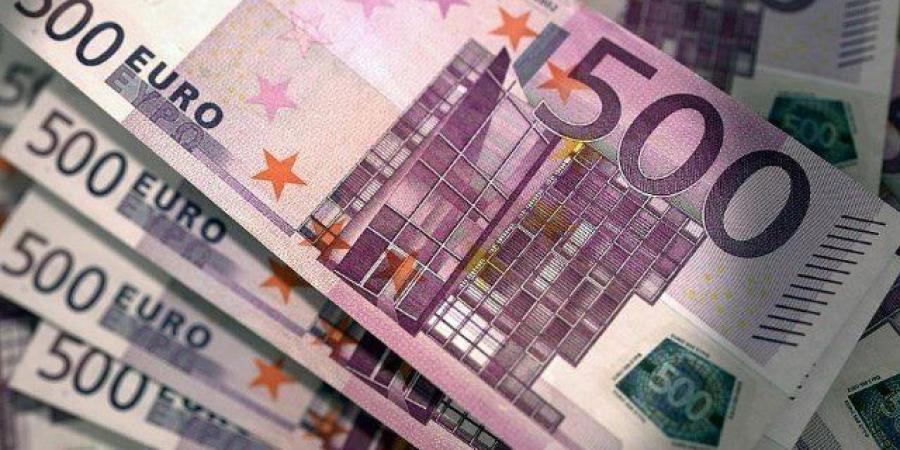 تراجع
      سعر
      صرف
      اليورو
      فى
      البنوك
      المصرية
      مع
      بداية
      تعاملات
      اليوم -شوف 360 الإخباري