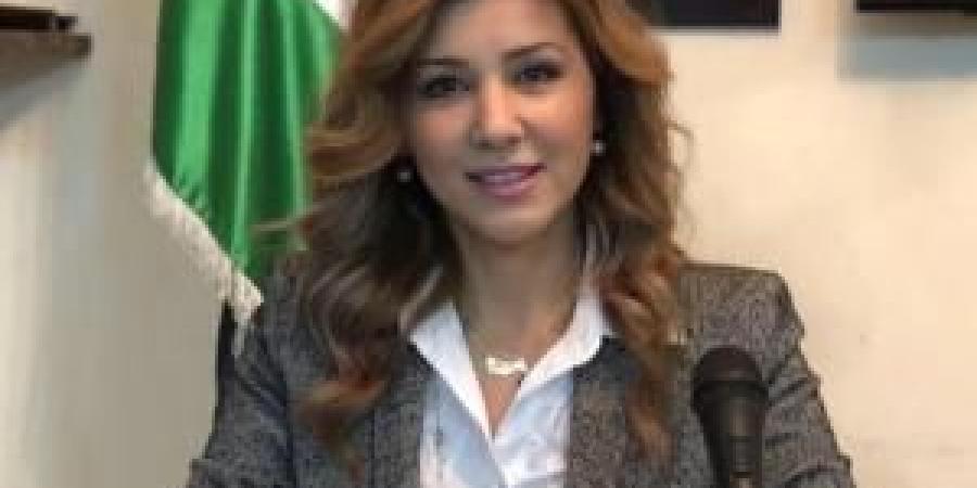 أية
      الاسمر
      اول
      سيدة
      تتولى
      نقابة
      أطباء
      الأسنان - شوف 360 الإخباري