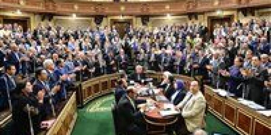 وكيل
      "خطة
      النواب"
      ينفي
      حجب
      البرلمان
      لموازنته..
      ويؤكد:
      "كل
      القطاعات
      زادت
      بسبب
      التضخم"|
      خاص - شوف 360 الإخباري