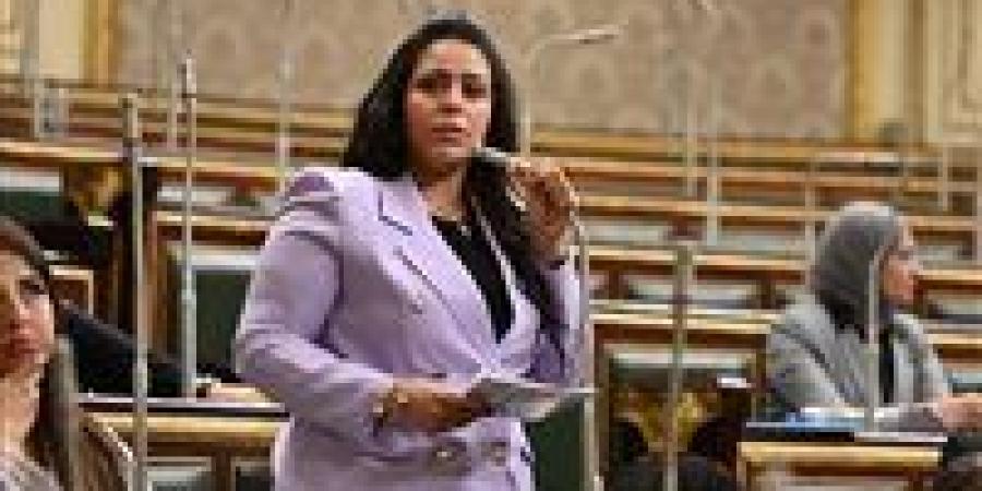نائبة
      التنسيقية
      مرثا
      محروس:
      قمة
      بغداد
      كشفت
      مجددًا
      عن
      ثبات
      الموقف
      المصري
      وقيادة
      الرئيس
      السيسي
      لمسار
      التوافق
      العربي - شوف 360 الإخباري