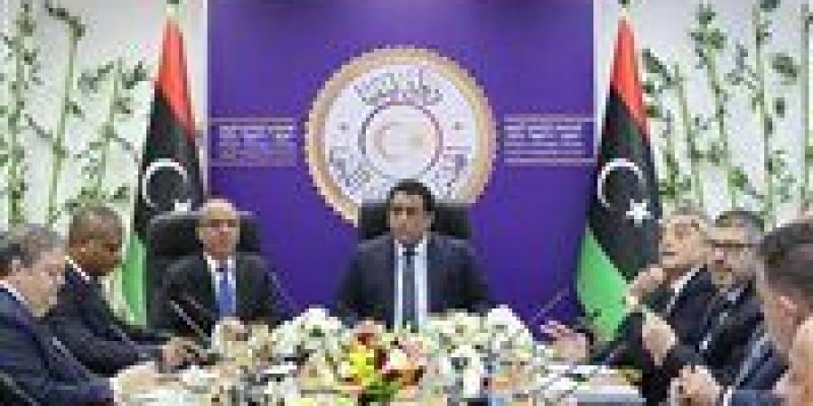 المجلس
      الرئاسي
      الليبي
      يعقد
      اجتماعًا
      طارئًا
      لمتابعة
      تطورات
      الأوضاع
      في
      طرابلس - شوف 360 الإخباري