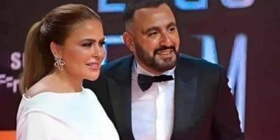 أحمد
      السقا
      يعلن
      انفصاله
      عن
      مها
      الصغير:
      "تم
      الطلاق
      منذ
      شهرين..
      وأتمنى
      لها
      التوفيق" - شوف 360 الإخباري
