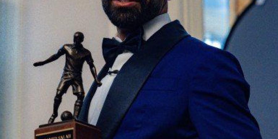 محمد
      صلاح
      يفوز
      بجائزة
      أفضل
      لاعب
      في
      الدوري
      الإنجليزي
      الممتاز -شوف 360 الإخباري