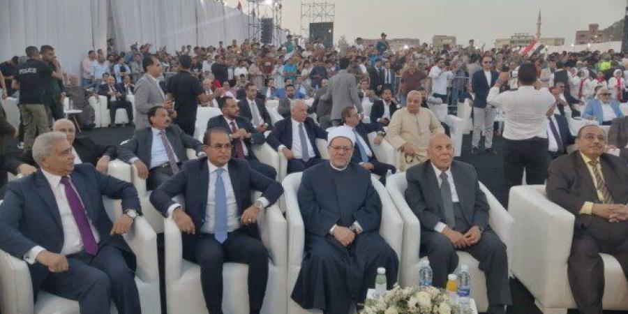 الآلاف
      يشاركون
      فى
      المؤتمر
      الشعبي
      لحزب
      الجبهة
      الوطنية
      بمركز
      أبوحماد
      بالشرقية - شوف 360 الإخباري