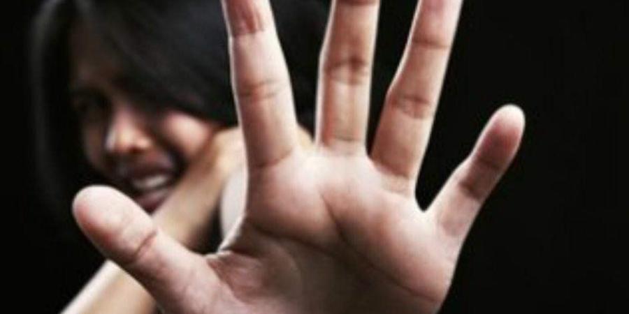 خلافات
      بسبب
      الميراث..
      سيدة
      تتهم
      شقيق
      زوجها
      بالتعدي
      عليها - شوف 360 الإخباري