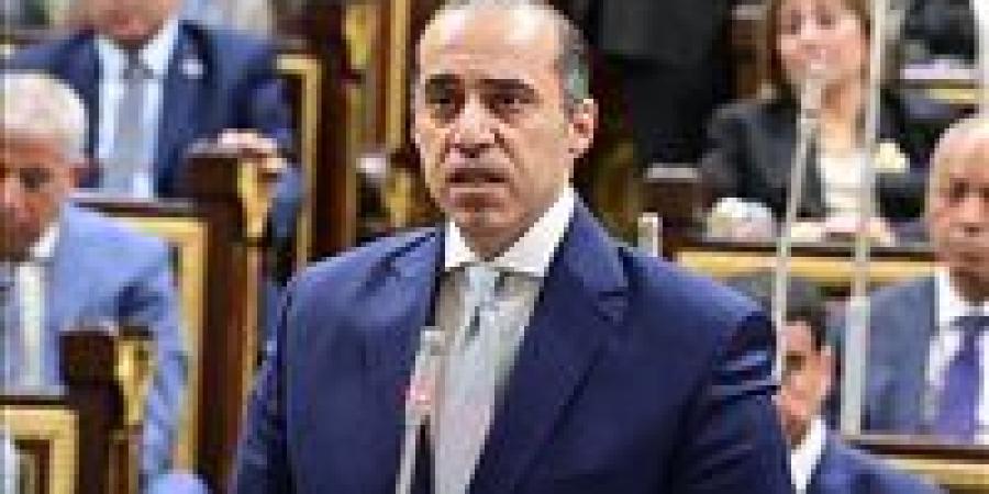 وزير
      الشؤون
      القانونية:
      غير
      حقيقي
      من
      يقول
      إن
      الإشراف
      القضائي
      على
      الانتخابات
      "اتلغى" - شوف 360 الإخباري