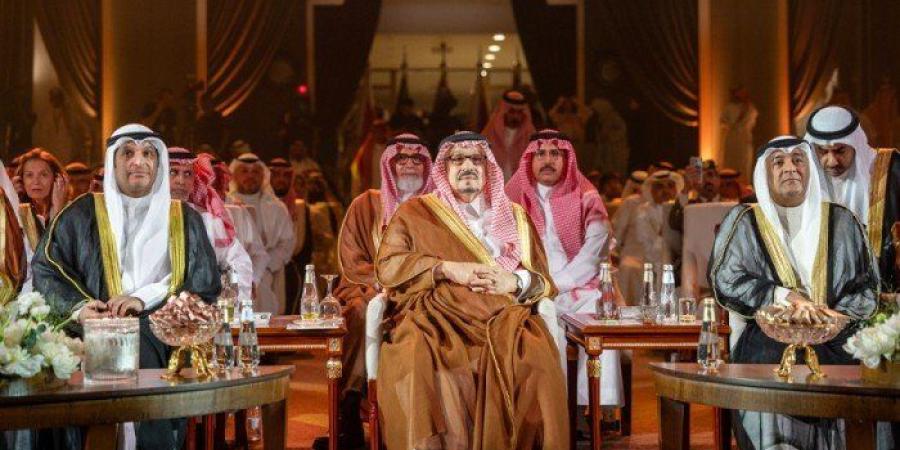 وزير
      الإعلام
      الكويتي:
      حريصون
      على
      دعم
      وحدة
      الصف
      الخليجي -شوف 360 الإخباري